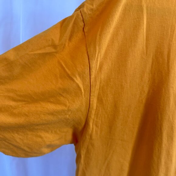 Stately Type 3XL "ily" (I Love You) Golden yellow crew-neck tee - Picture 5 of 8